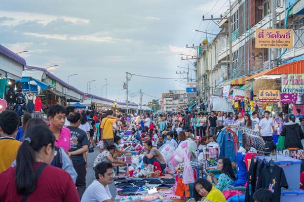 ถนนคนเดิน ถนนคนเดิน