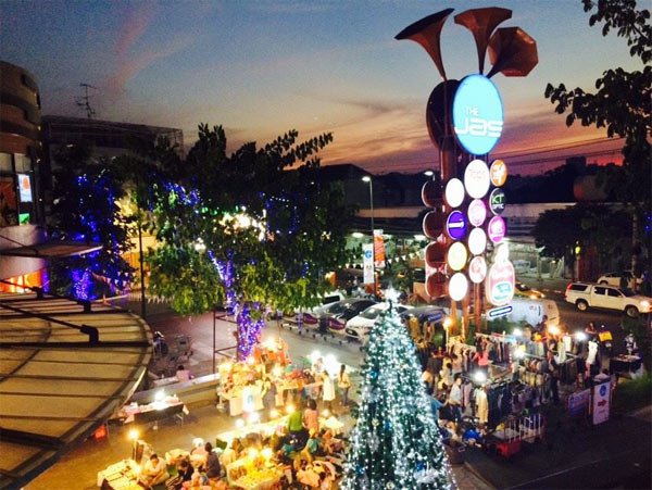 ตลาดนัดกลางคืน กรุงเทพฯ ตลาดนัดกลางคืน กรุงเทพฯ