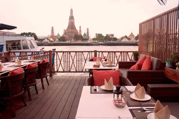 ร้านอาหารริมน้ำ ร้านอาหารริมน้ำ