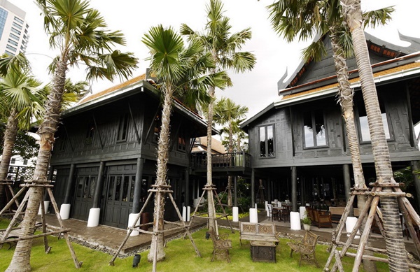 ร้านอาหารริมน้ำ ร้านอาหารริมน้ำ