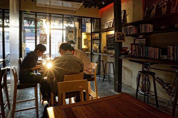 ร้านคาเฟ่จักรยาน ร้านคาเฟ่จักรยาน