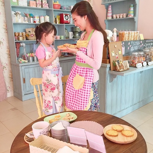 ร้านคนดัง ร้านคนดัง