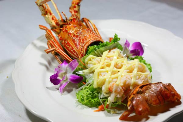 ร้านอาหารและคาเฟ่ ใกล้ BTS ร้านอาหารและคาเฟ่ ใกล้ BTS