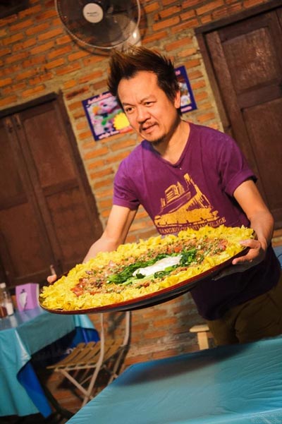 ร้านก๋วยเตี๋ยวชามยักษ์ ร้านก๋วยเตี๋ยวชามยักษ์