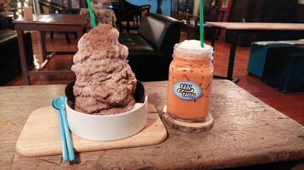 ร้านนมสดและขนมปัง ร้านนมสดและขนมปัง