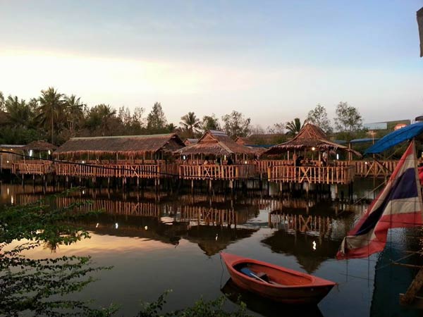 ร้านไข่ปู ร้านไข่ปู