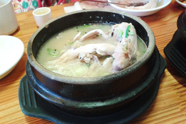 อาหารเกาหลี ไก่ตุ๋นโสม
