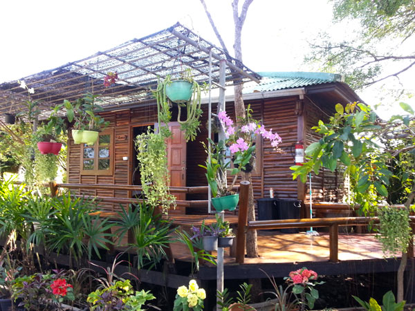 ที่พักริมแม่น้ำบางปะกง ที่พักริมแม่น้ำบางปะกง