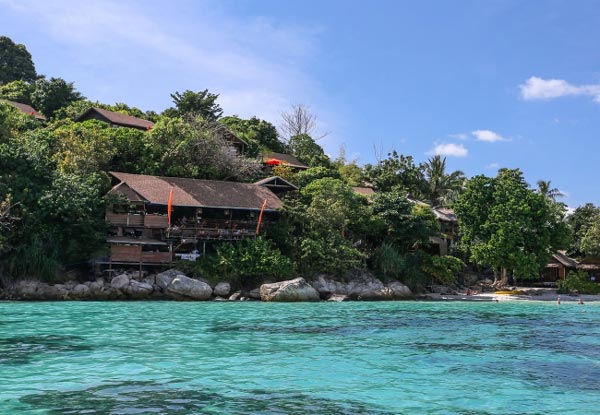 ที่พักบนเขา วิวท้องทะเล ที่พักบนเขา วิวท้องทะเล