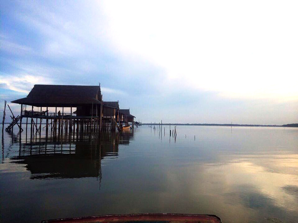 ที่พักกลางทะเล ที่พักกลางทะเล