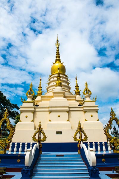 วัดร่องเสือเต้น เชียงราย พระธาตุเกศแก้วจุฬามณีห้าพระองค์