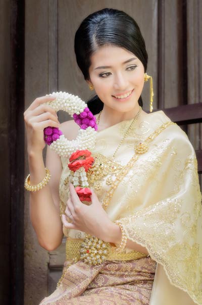 ทรงผมเจ้าสาวชุดไทย ทรงผมเจ้าสาวชุดไทย