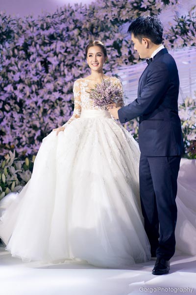 งานแต่งเนยโชติกา-ไฮโซอาร์ม งานแต่งเนยโชติกา-ไฮโซอาร์ม