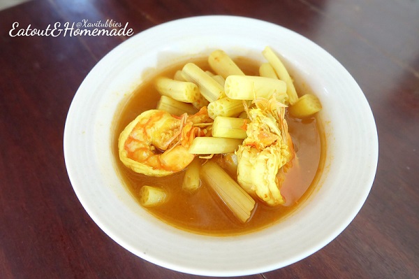 แกงเหลืองไหลบัวกุ้ง แกงเหลืองไหลบัวกุ้ง