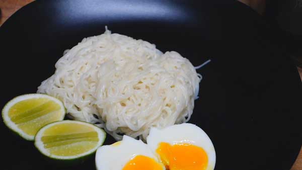 ขนมจีนซาวน้ำ ขนมจีนซาวน้ำ