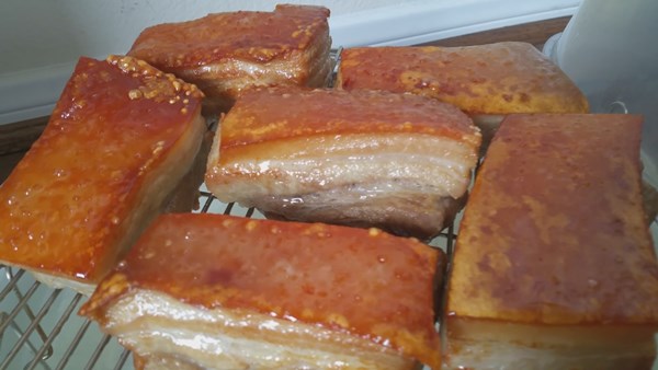 หมูกรอบอบ หมูกรอบอบ