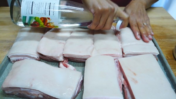หมูกรอบอบ หมูกรอบอบ