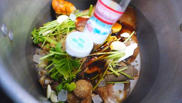 ข้าวขาหมู ข้าวขาหมู