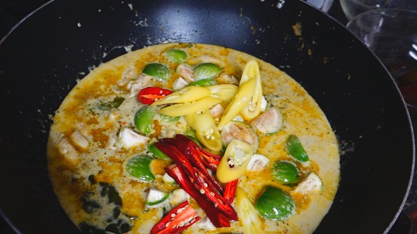 แกงเขียวหวานไก่ แกงเขียวหวานไก่