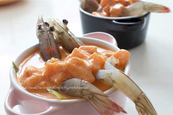 ห่ออหมกทะเลแซลมอนกุ้ง ห่ออหมกทะเลแซลมอนกุ้ง