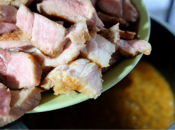 แกงคั่วหมูย่างกับใบชะพลู แกงคั่วหมูย่างกับใบชะพลู