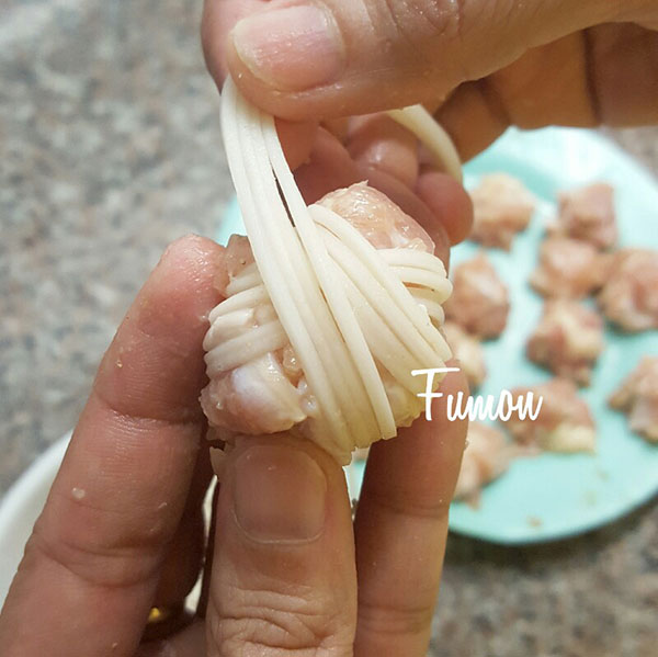 ไก่โสร่ง ไก่โสร่ง