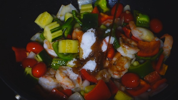 ผัดเปรี้ยวหวานกุ้ง ผัดเปรี้ยวหวานกุ้ง