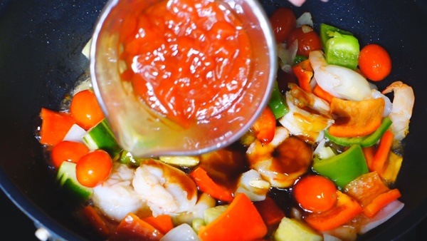 ผัดเปรี้ยวหวานกุ้ง ผัดเปรี้ยวหวานกุ้ง