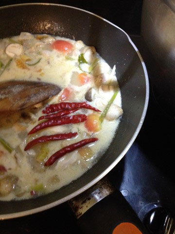 ต้มข่าไก่ ต้มข่าไก่