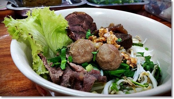 ก๋วยเตี๋ยวเนื้อตุ๋น ก๋วยเตี๋ยวเนื้อตุ๋น