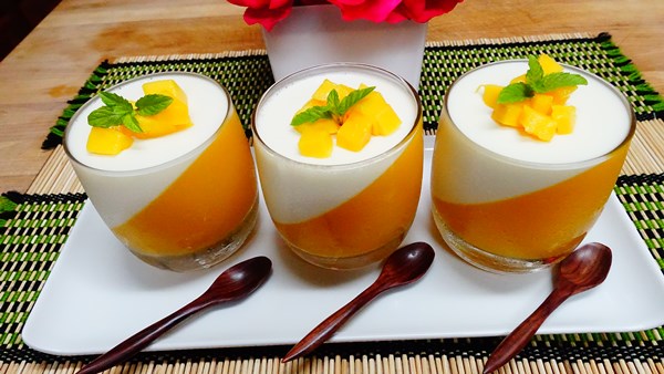 พานาคอตต้ามะม่วง พานาคอตต้ามะม่วง