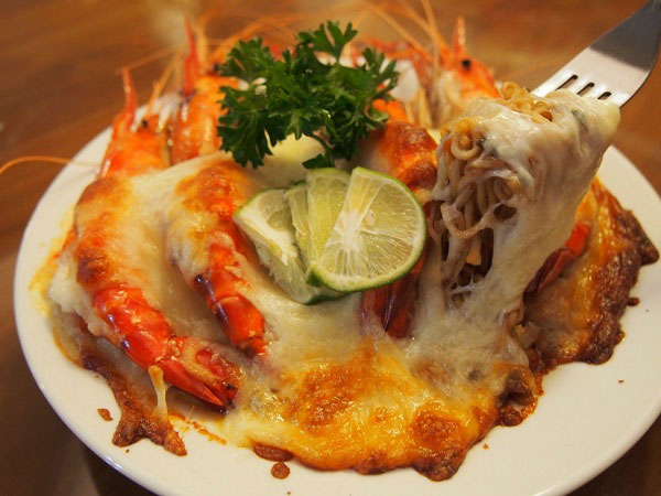 ต้มยำกุ้ง ต้มยำกุ้ง