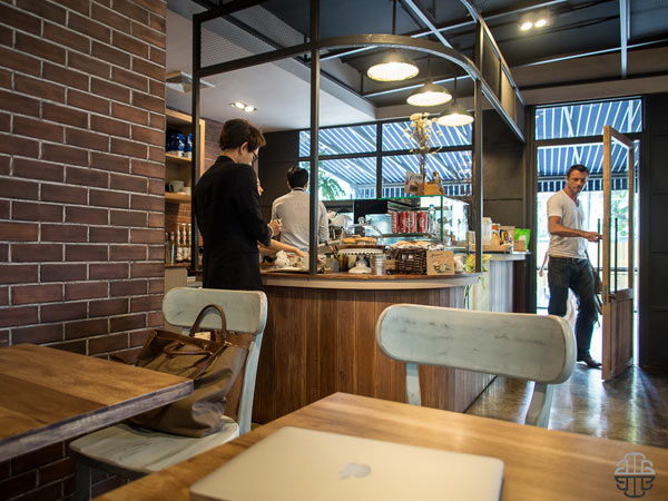 Cafe Cafe