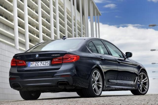 BMW M550i xDrive BMW M550i xDrive