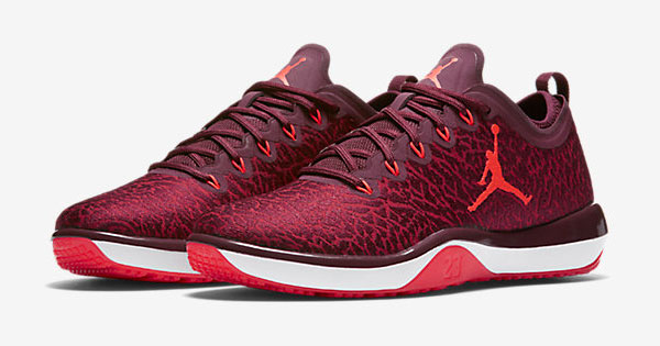 รองเท้าออกกําลังกาย รองเท้าออกกําลังกาย