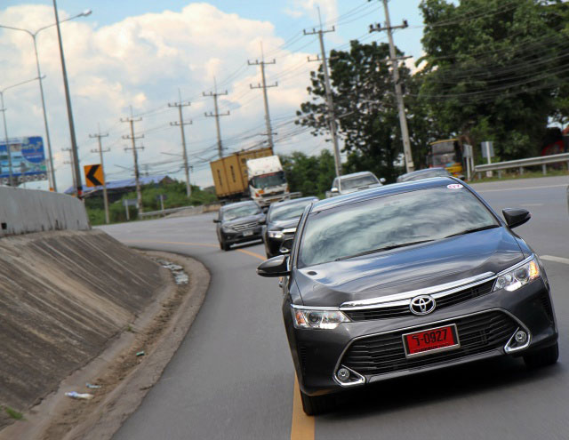 Test Drive Toyota Camry 2016 Test Drive Toyota Camry 2016
