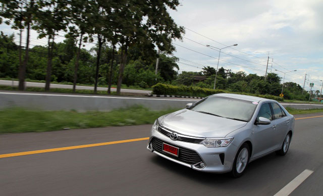 Test Drive Toyota Camry 2016 Test Drive Toyota Camry 2016