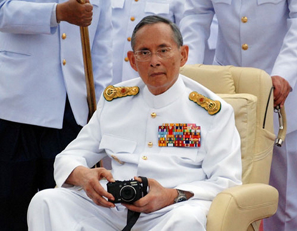 พระบาทสมเด็จพระเจ้าอยู่หัว พระบาทสมเด็จพระเจ้าอยู่หัว