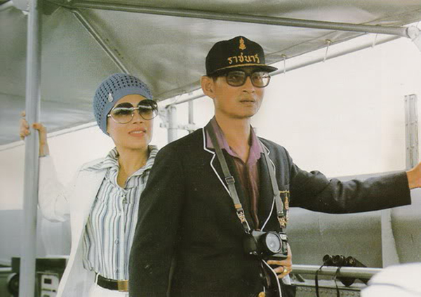 พระบาทสมเด็จพระเจ้าอยู่หัว พระบาทสมเด็จพระเจ้าอยู่หัว