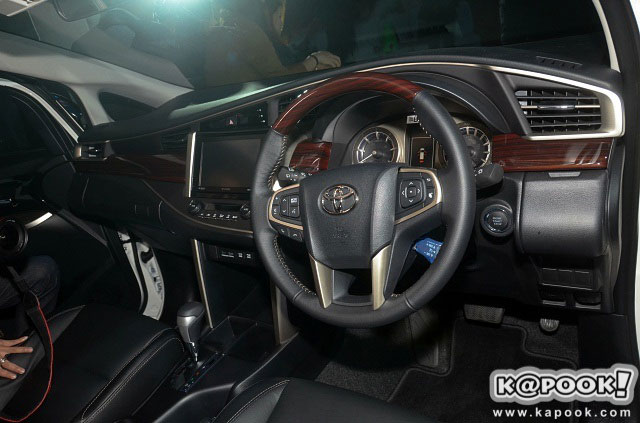Toyota Innova Crysta 2017 Toyota Innova Crysta 2017