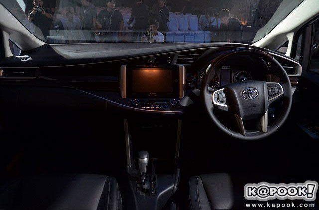 Toyota Innova Crysta 2017 Toyota Innova Crysta 2017