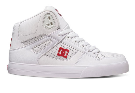 รองเท้าผ้าใบหุ้มข้อ รองเท้าผ้าใบหุ้มข้อ