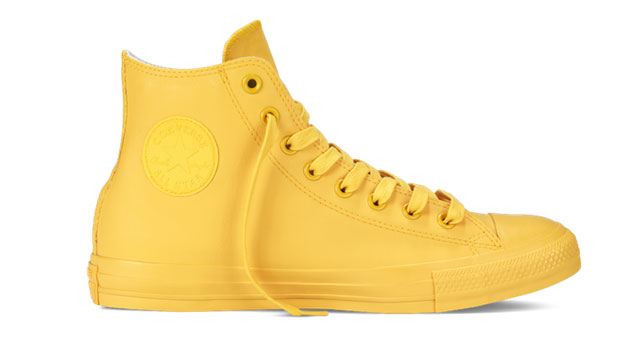 รองเท้าผ้าใบหุ้มข้อ รองเท้าผ้าใบหุ้มข้อ