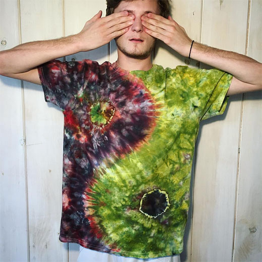เสื้อมัดย้อม เสื้อมัดย้อม