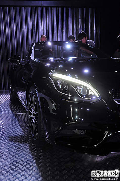 Mercedes-Benz SLC 300 AMG Dynamic  Mercedes-Benz SLC 300 AMG Dynamic