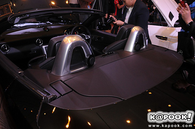 Mercedes-Benz SLC 300 AMG Dynamic  Mercedes-Benz SLC 300 AMG Dynamic