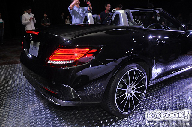 Mercedes-Benz SLC 300 AMG Dynamic  Mercedes-Benz SLC 300 AMG Dynamic