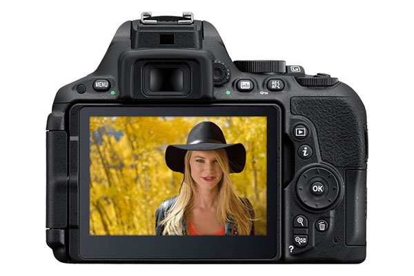 Nikon D5500 vs Canon 750D Nikon D5500 vs Canon 750D
