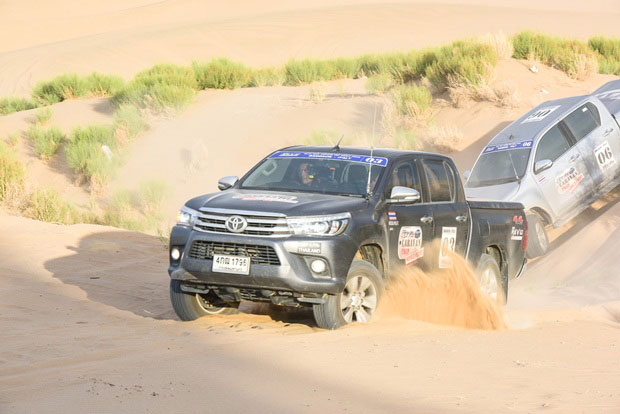 คาราวาน Toyota Hilux Revo 2016 คาราวาน Toyota Hilux Revo 2016