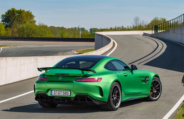 Mercedes-AMG GT R 2017 Mercedes-AMG GT R 2017